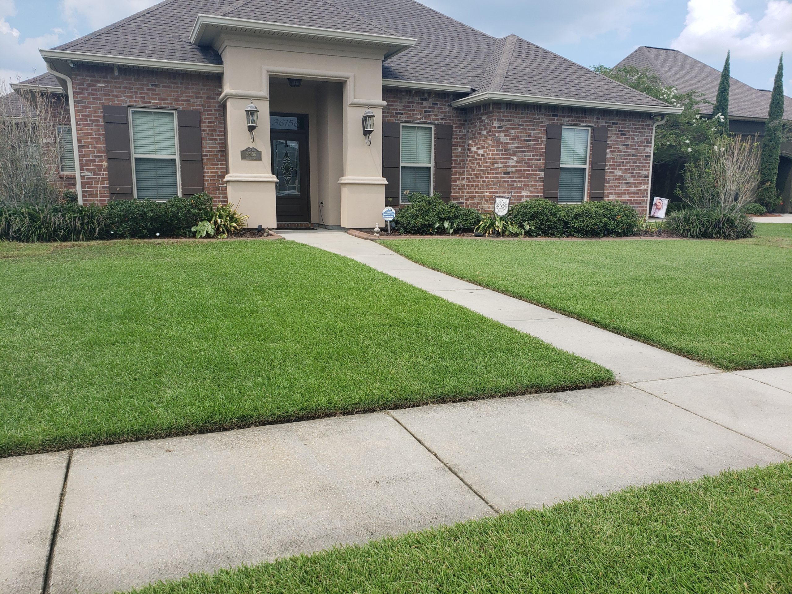 centipede grass sod for sale, delivery, and installation in baton rouge, denham springs, prairieville, zachary, gonzales, central louisiana